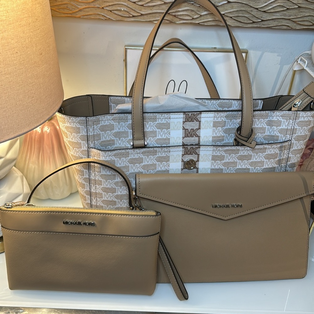 NWT Michael Kors Large 3-In-1 Maisie Pebbled Leather Tote Bag